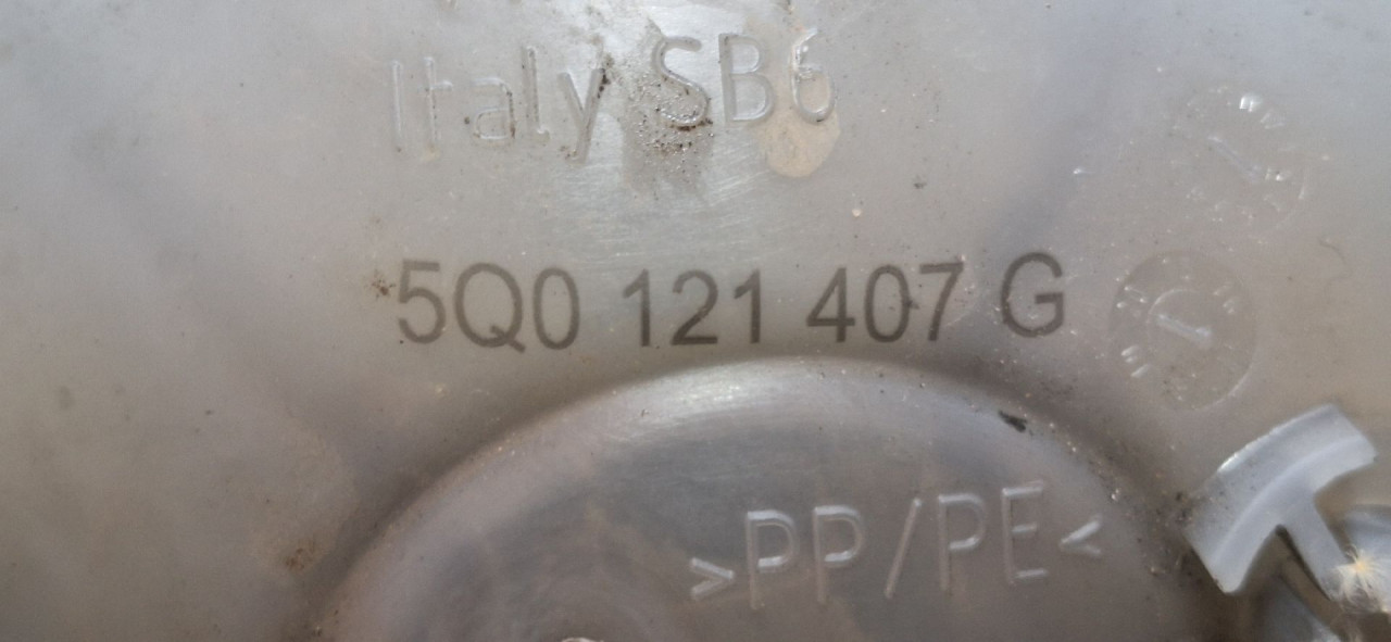 DIJELOVI BOCA VODE SKODA SUPERB > 15-19 5Q0121407G