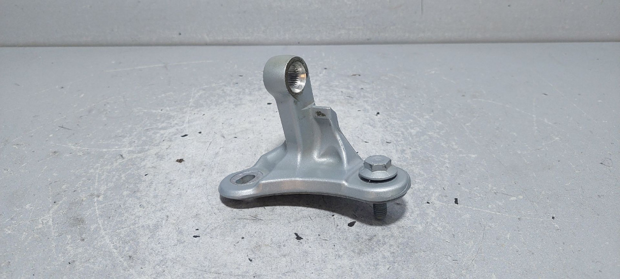 BAGLAMA MERCEDES B KLASA (W246) > 11-14 A046572