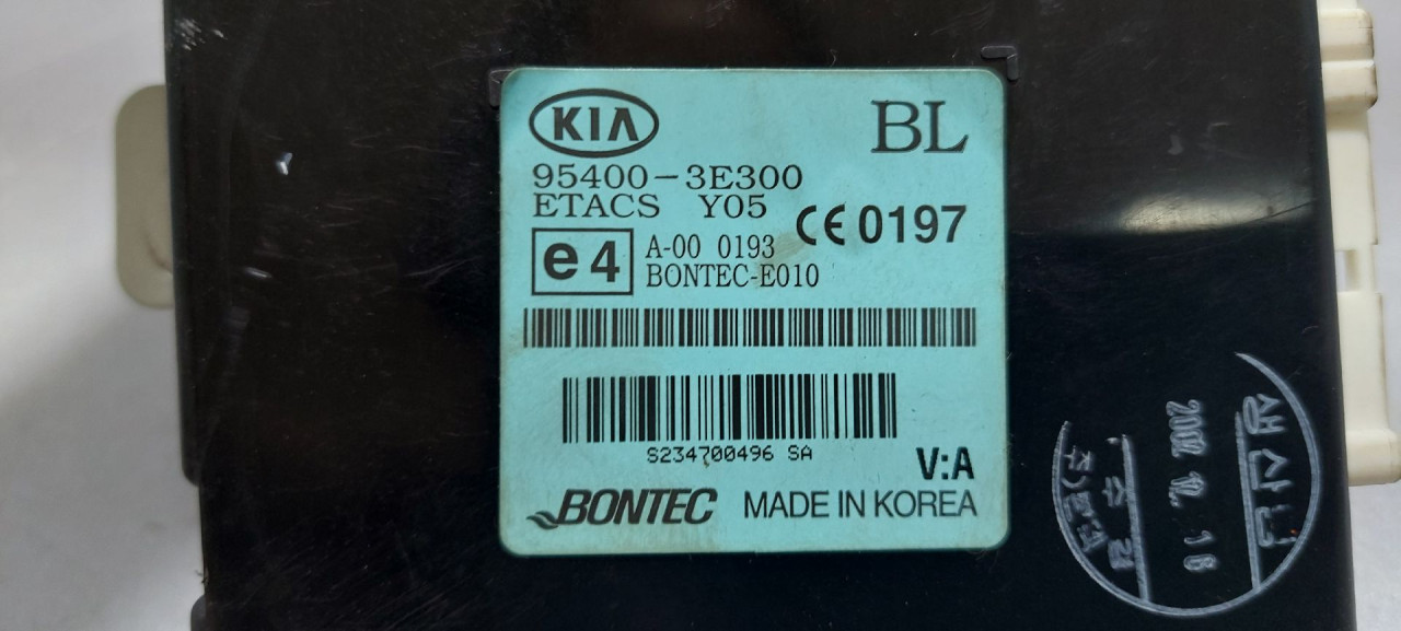 ELEKTRONIKA MODUL KIA SORENTO > 02-06 954003E300