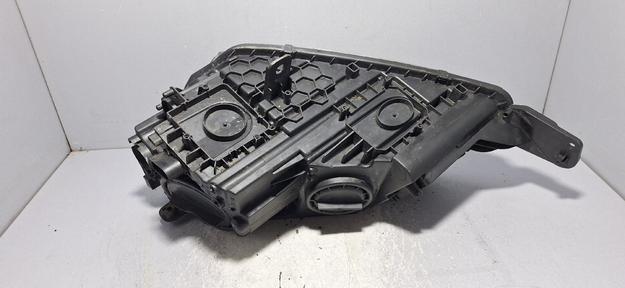 DIJELOVI FAR SKODA YETI > 13- 5L2941016D