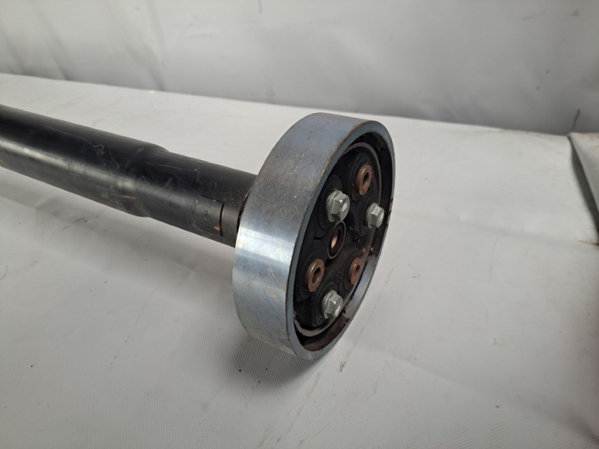 DIJELOVI KARDAN SKODA SUPERB > 08-13 2.0 3T0521101A