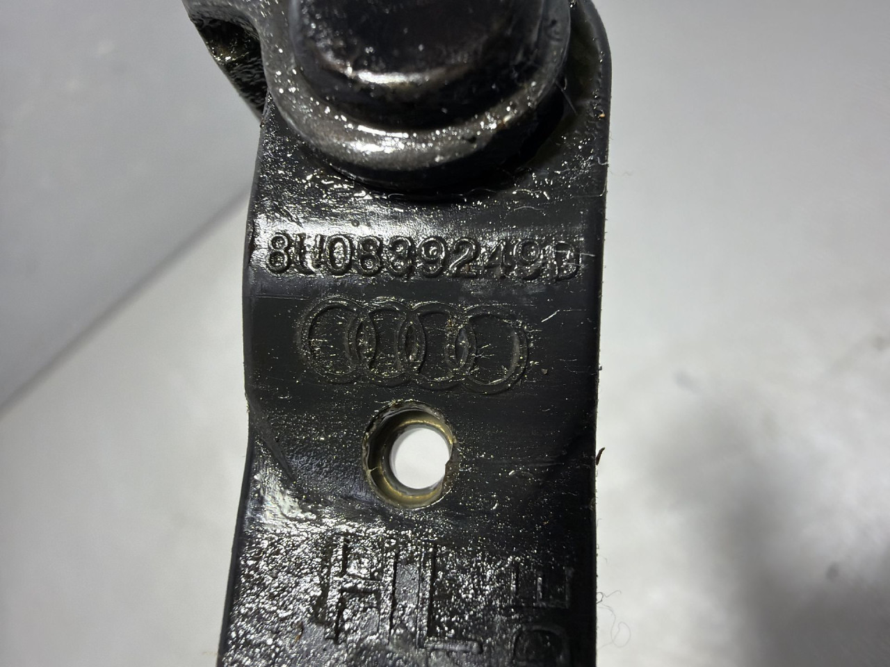 DIJELOVI GRANICNIK VRATA AUDI Q3 > 11-15 2.0 8U0839249D