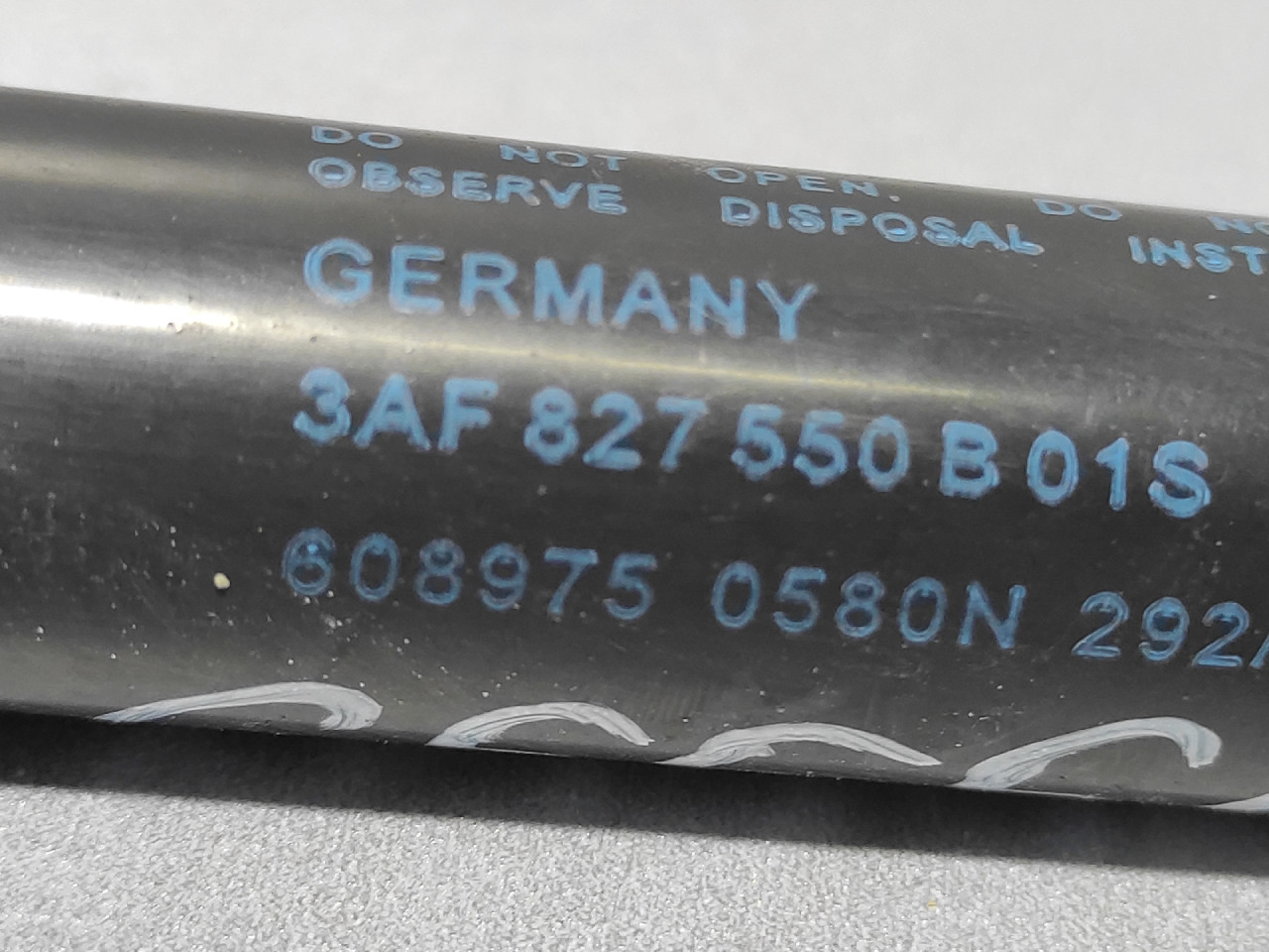 AMORTIZER GEPEKA VW PASSAT B7 > 10-14 3AF827550B01S