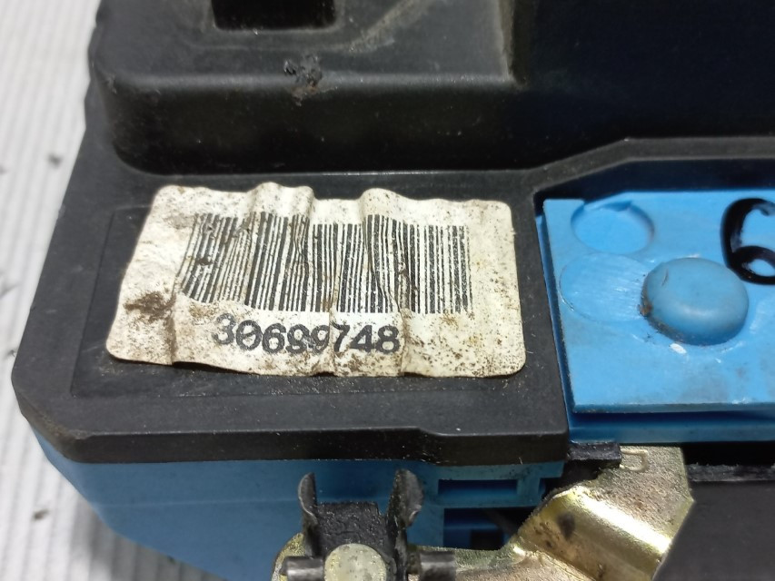 DIJELOVI BRAVA VRATA VOLVO XC90 > 02-06 30699748
