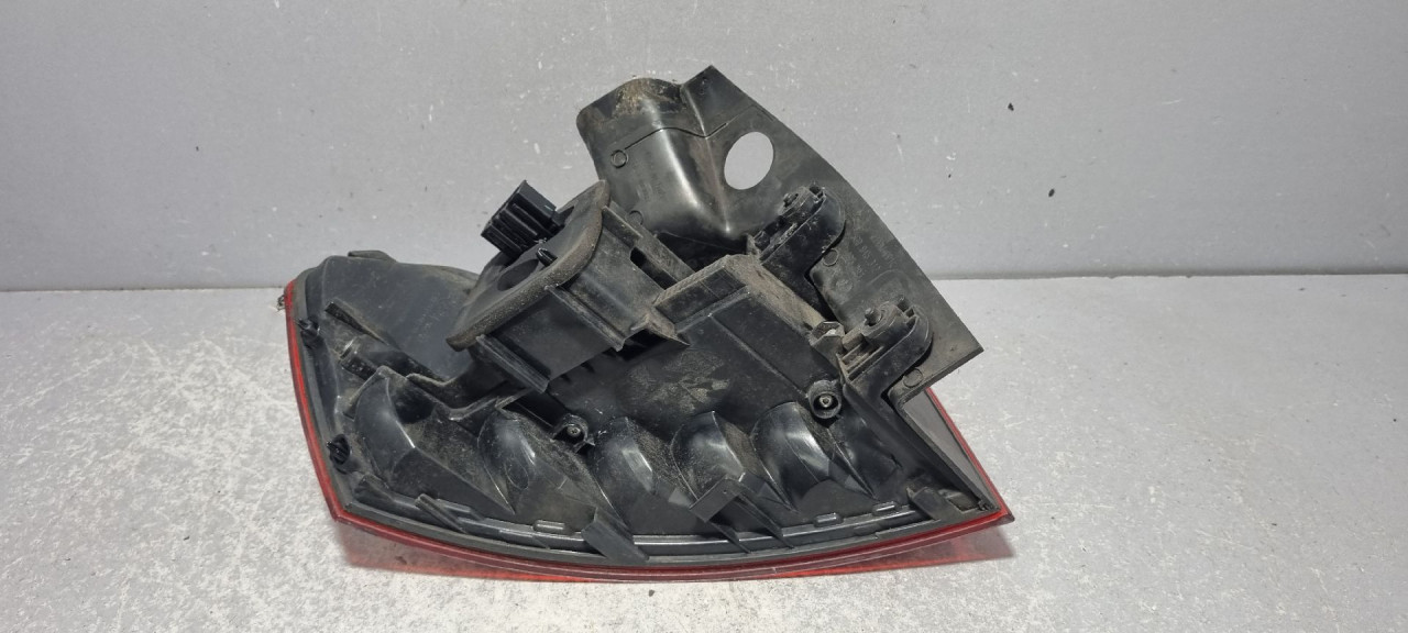DIJELOVI STOP SVJETLO VW PASSAT B8 > 14- 3G9945312