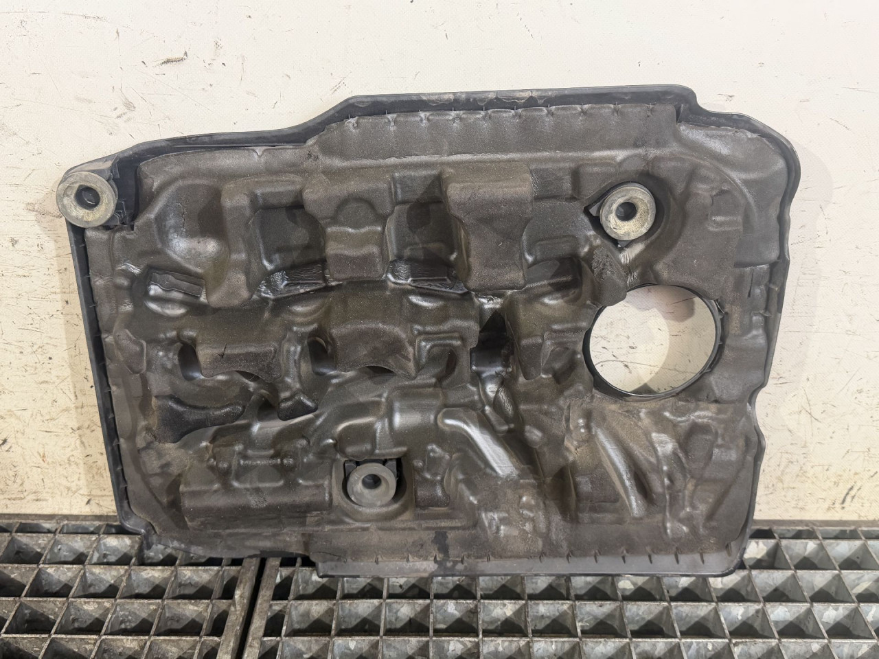 DIJELOVI POKLOPAC MOTORA HYUNDAI TUCSON > 15-20