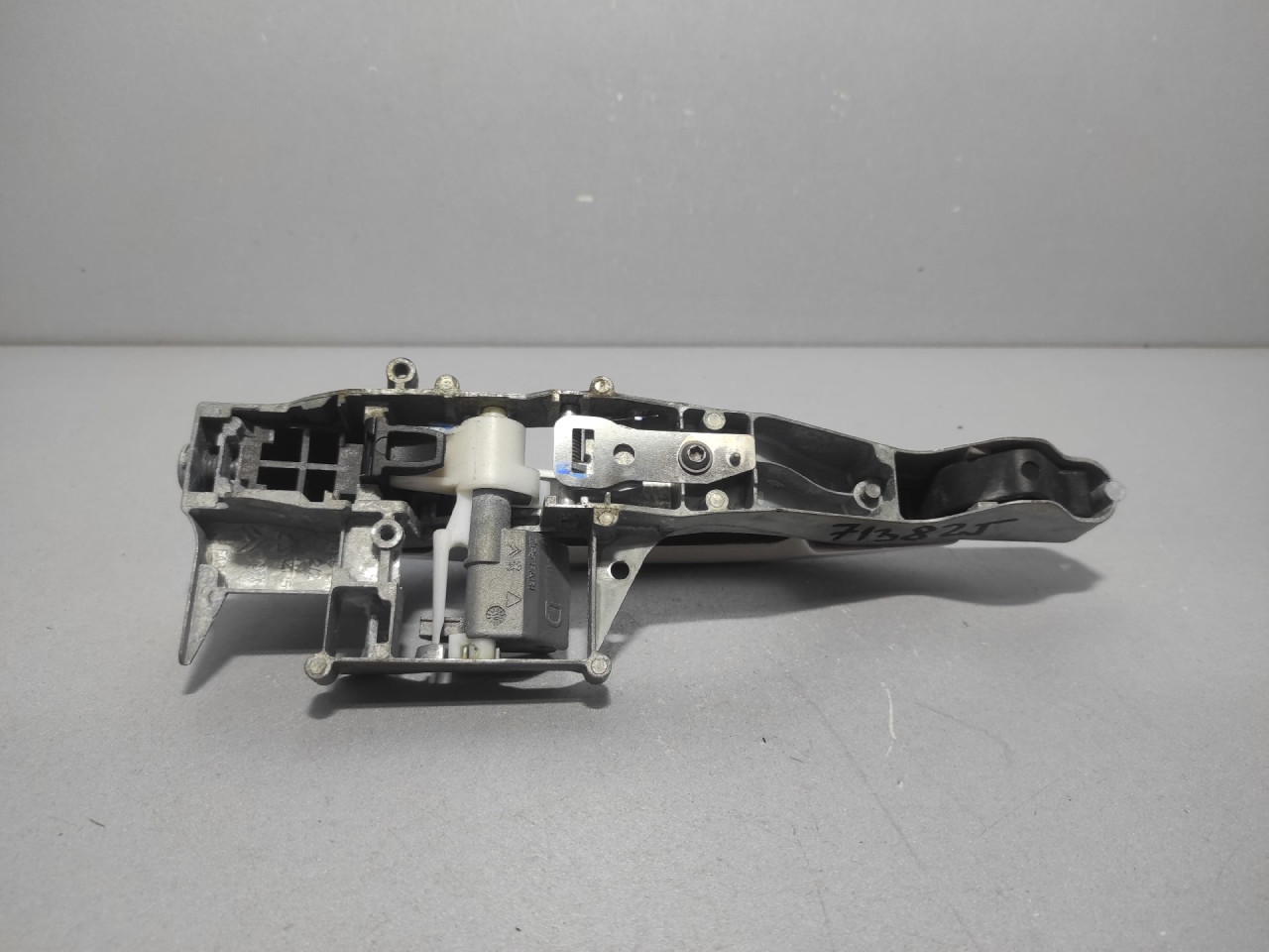 RUCKA VRATA PEUGEOT 308 > 07-11 9680168580