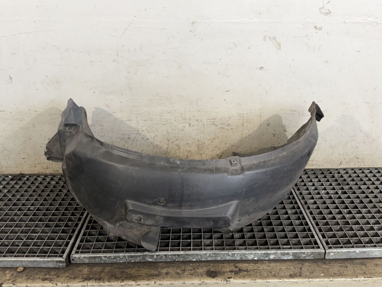 UNUTRASNJI BLATOBRAN AUDI A3 (8V1/8VA) > 12-16 8V0821172