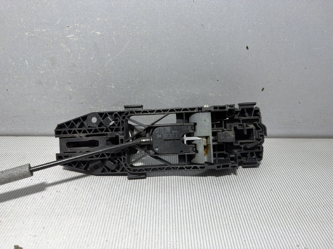 DIJELOVI RUCKA VRATA VW GOLF 7 SW > 13- 2.0 5N0839885H