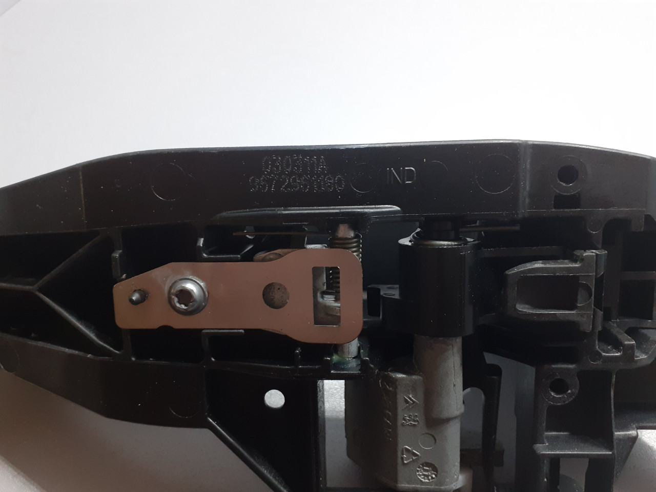 RUCKA VRATA PEUGEOT 208 > 12-15 9672961180