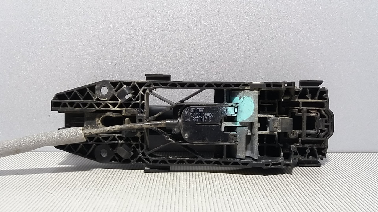 DIJELOVI RUCKA VRATA VW POLO > 09-14 5N0839885H