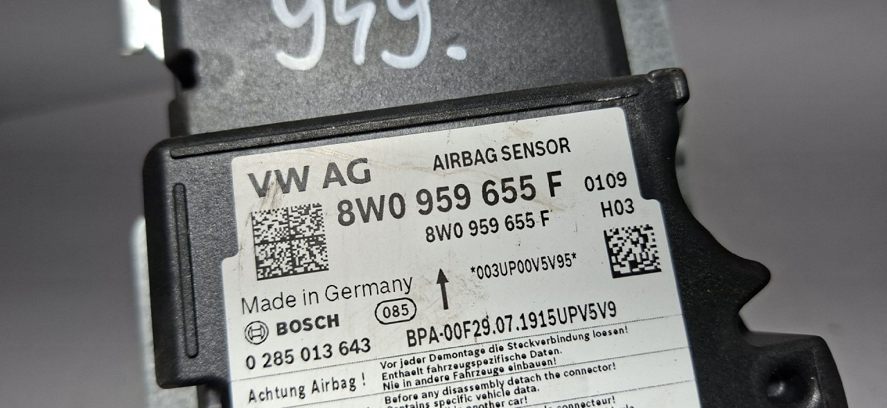 DIJELOVI ELEKTRONIKA AIRBAGA AUDI A4 (B9) > 19- 3.0 8W0959655F