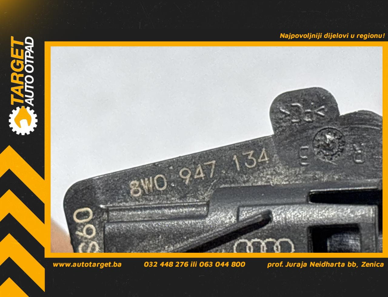 DIJELOVI RASVJETA U KABINI AUDI A4 (B9) > 19- 3.0 8W0947134