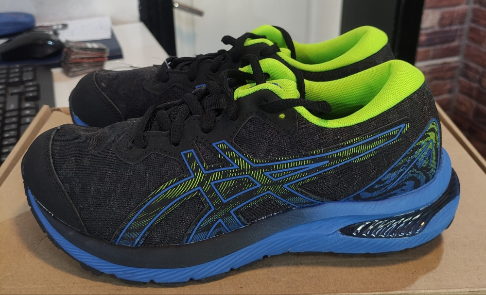 Patike ASICS Vel.38 Original Novo