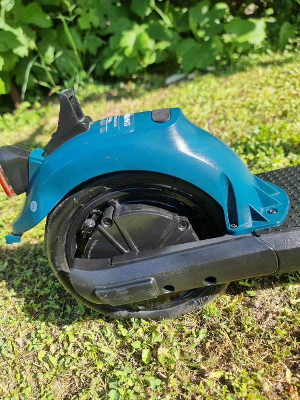Elektricni trotinet SOFLOW Top stanje