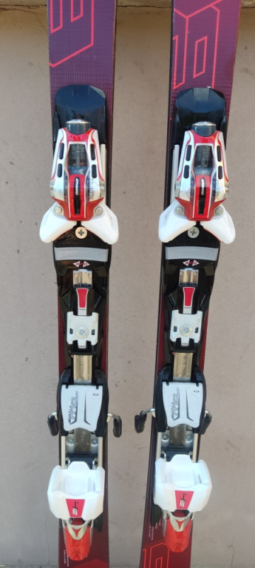 Atomic Redster S9 FIS NORM Duzina 152cm R11