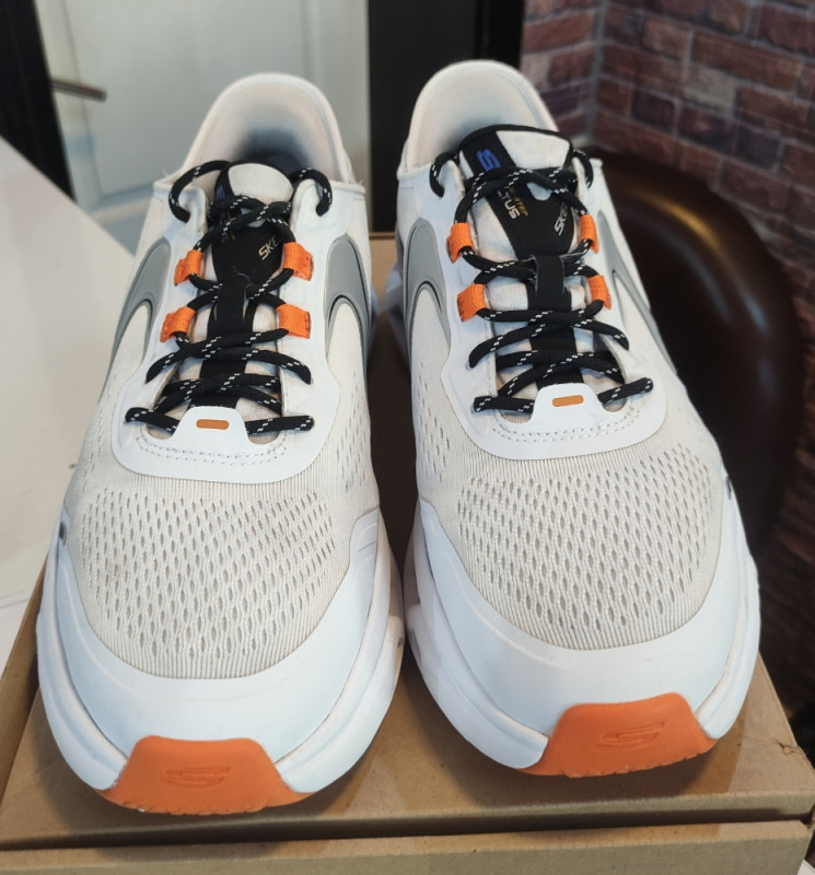 Patike Skechers SLIP-INS Vel.44 Original