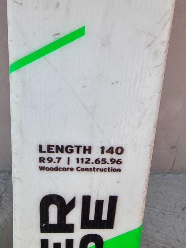 Head SuperShape 140cm R9