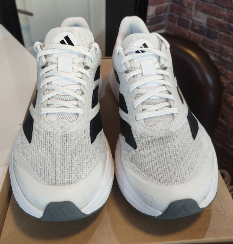 Patike Adidas Vel.42,5 Original