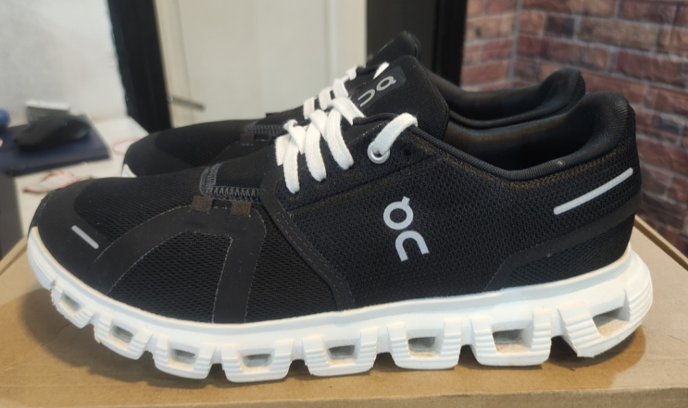 Patike ON CLOUD Vel.40,5 Original