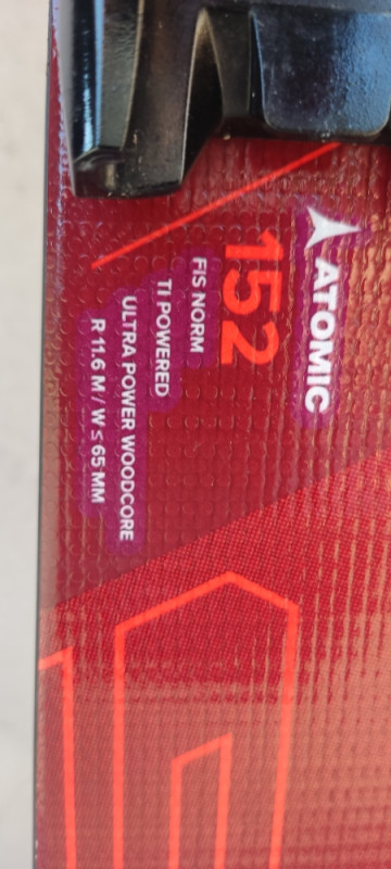Atomic Redster S9 FIS NORM Duzina 152cm R11