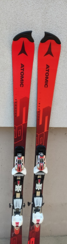 Atomic Redster S9 FIS NORM Duzina 152cm R11