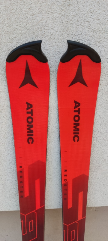 Atomic Redster S9 FIS NORM Duzina 152cm R11