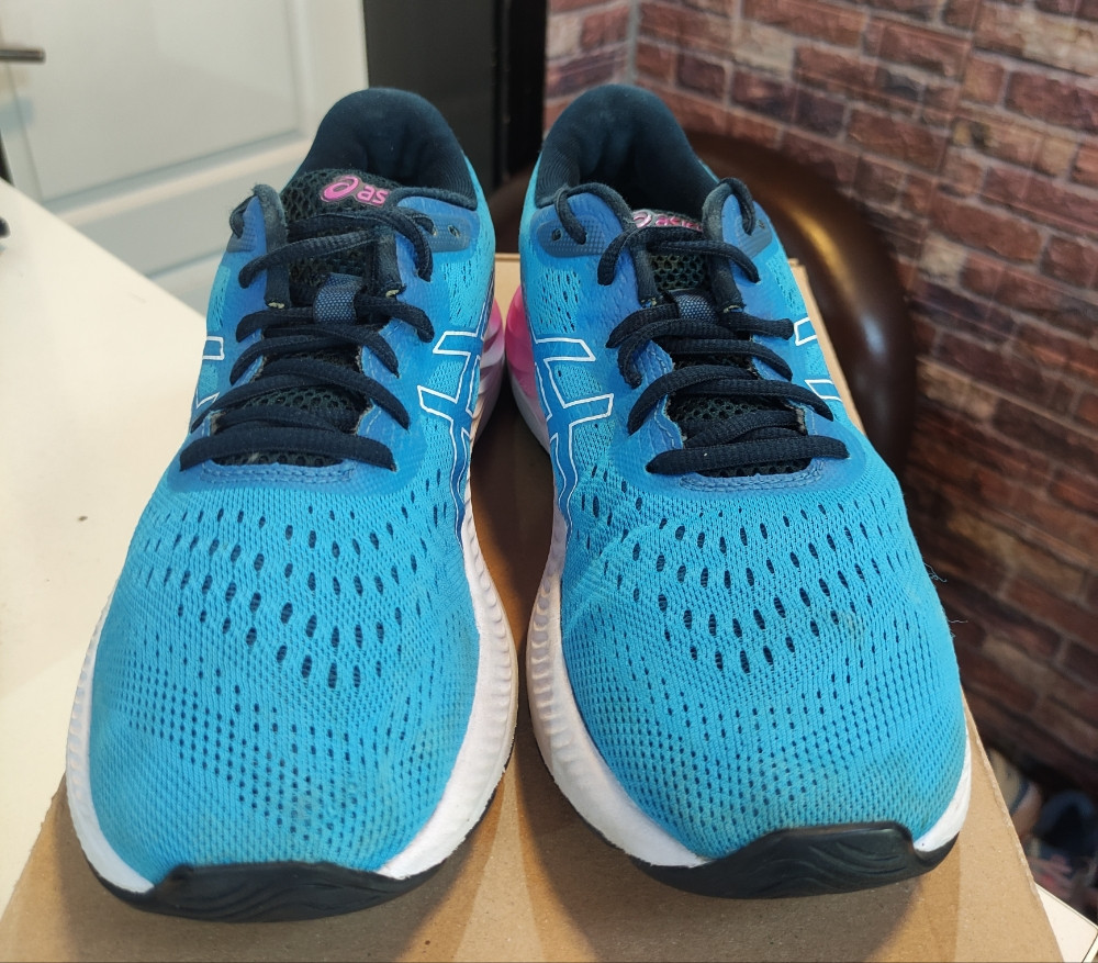 Patike ASICS Vel.41,5 Original polovne