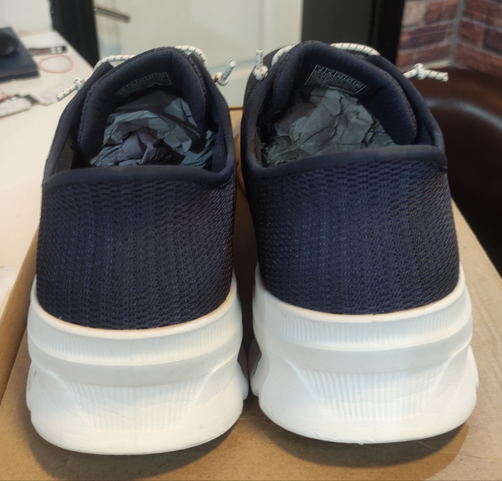 Patike Skechers SLIP-INS Vel.42 Original
