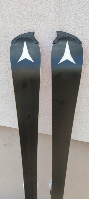 Atomic Redster S9 FIS NORM Duzina 152cm R11