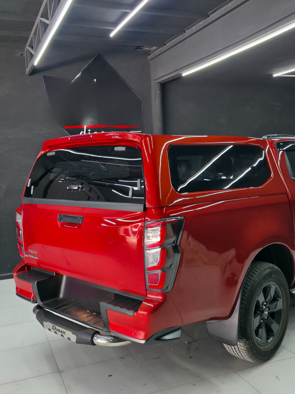 HARD TOP HIMALAYA ISUZU 2025+ fiksno staklo