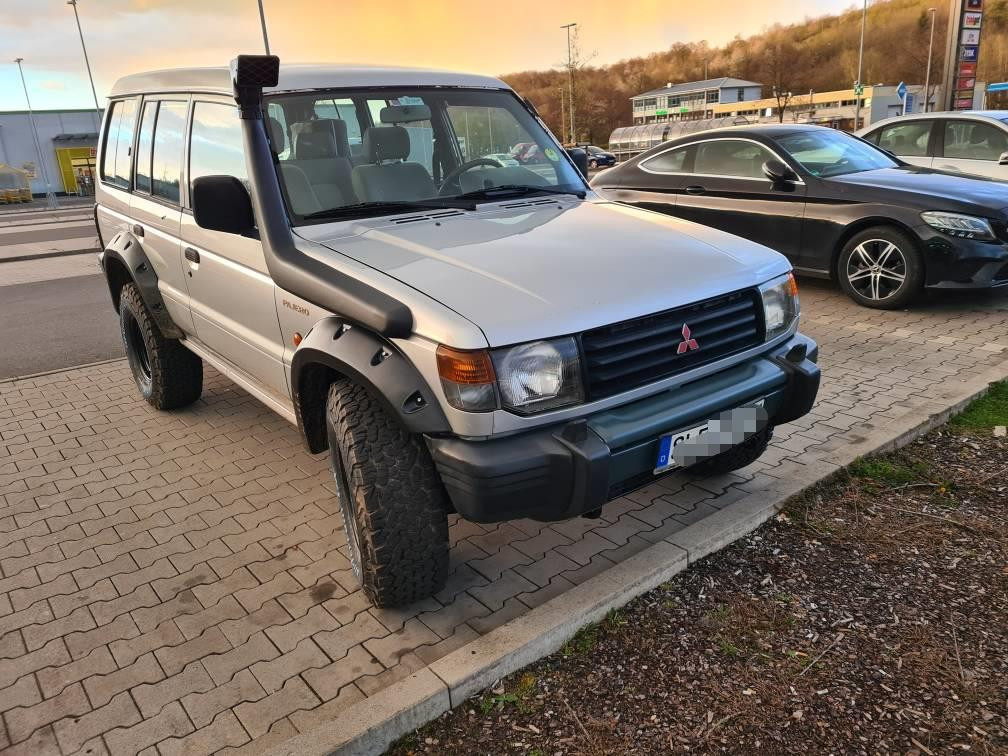PROŠIRENJA RUBNICI BLATOBRANA PAJERO 2 V31 90-97