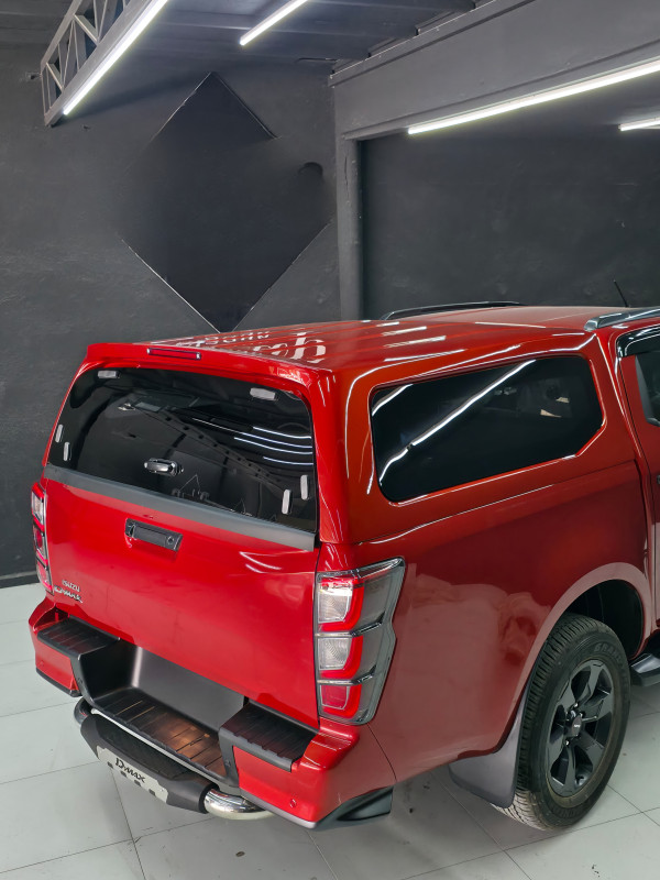 HARD TOP HIMALAYA ISUZU 2025+ fiksno staklo