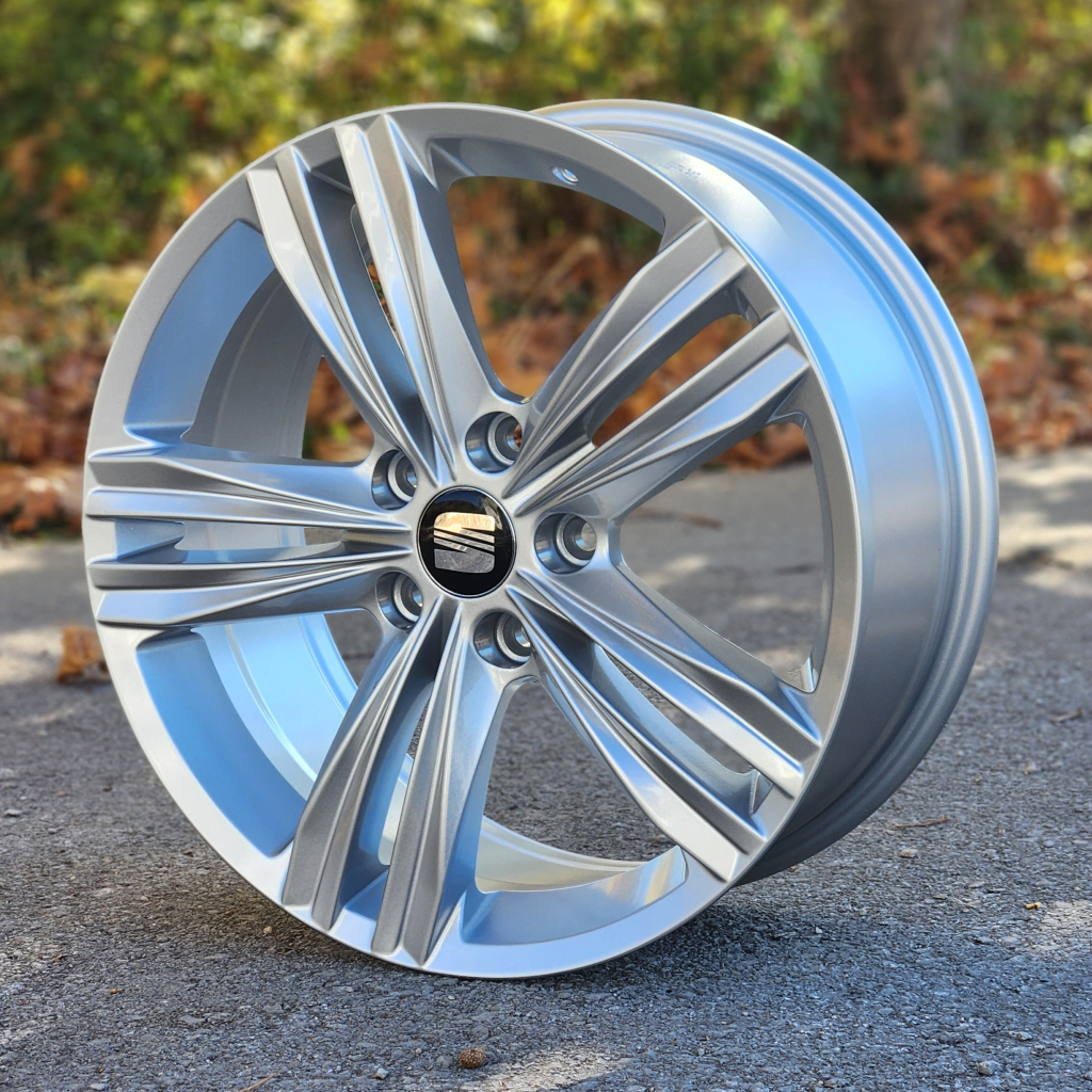 18X8 5X112 ET40 57.1 SILVER VW_SEBRING_5293
