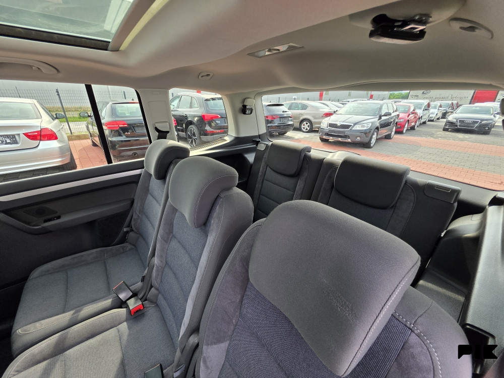 Volkswagen Touran 2.0 103KW 2011G 7 SJEDIŠTA UVOZ NJEMACKA