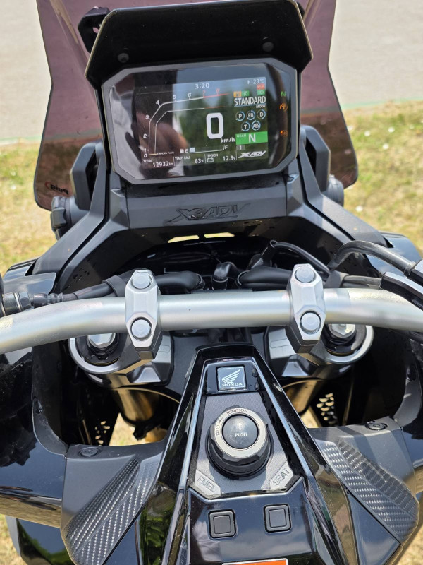 HONDA X-ADV 750 UVOZ SVICARSKA