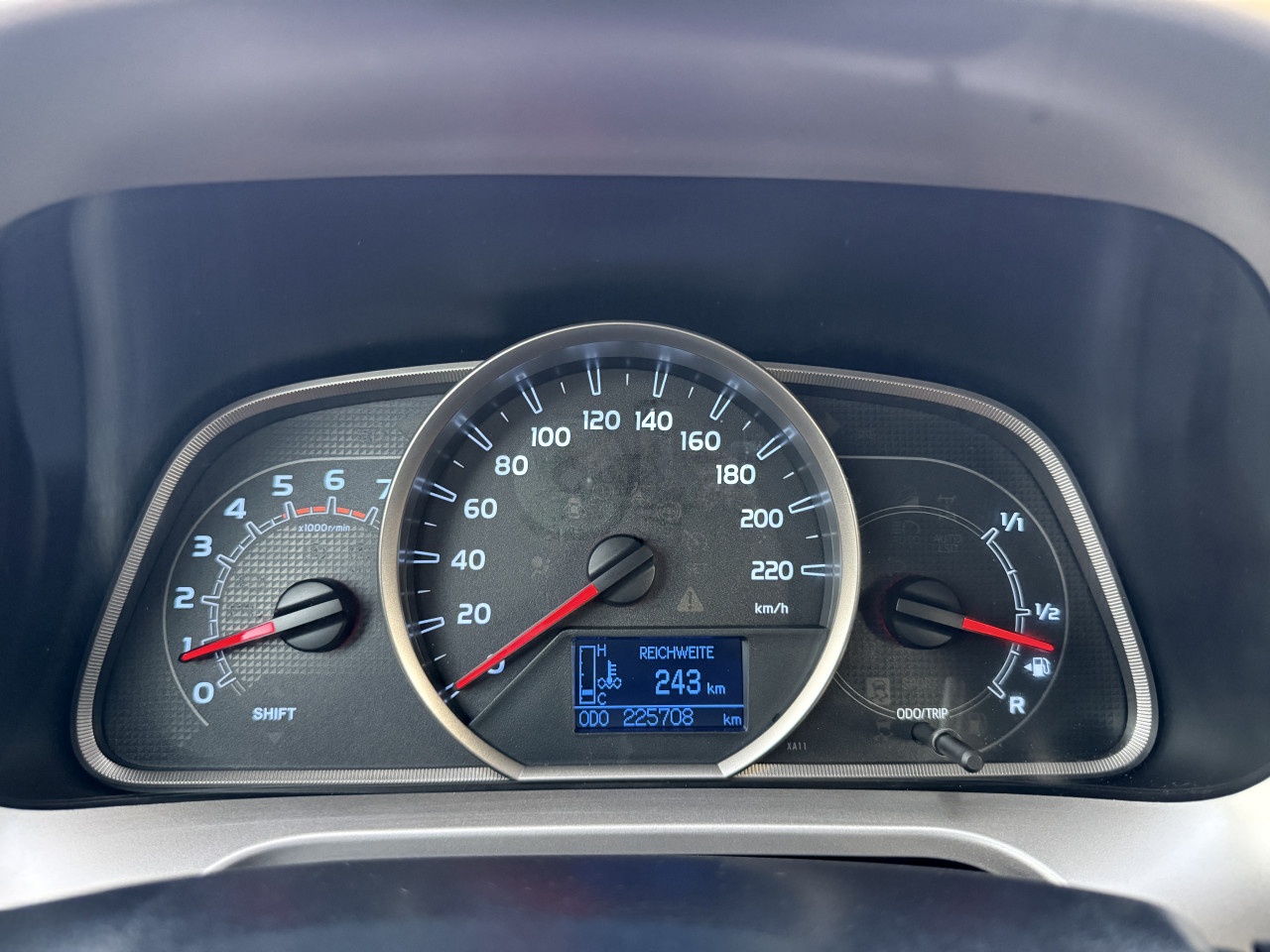 TOYOTA RAV 4 2.0 DIZEL 4X4 UVOZ ŠVICARSKA