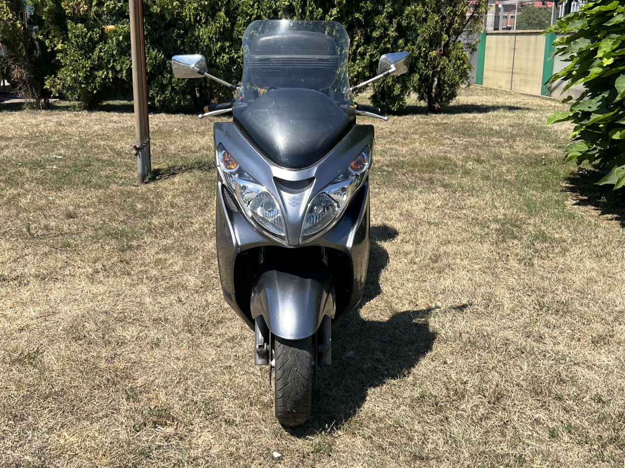 Suzuki Burgman 400