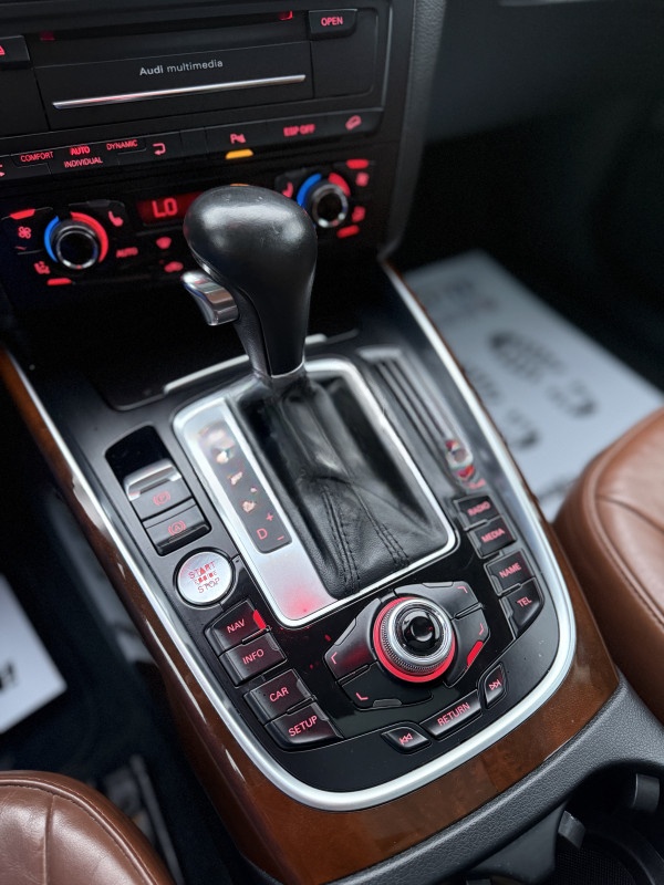 AUDI Q5 3.0 TDI QUATTRO AUTOMATIK S LINE