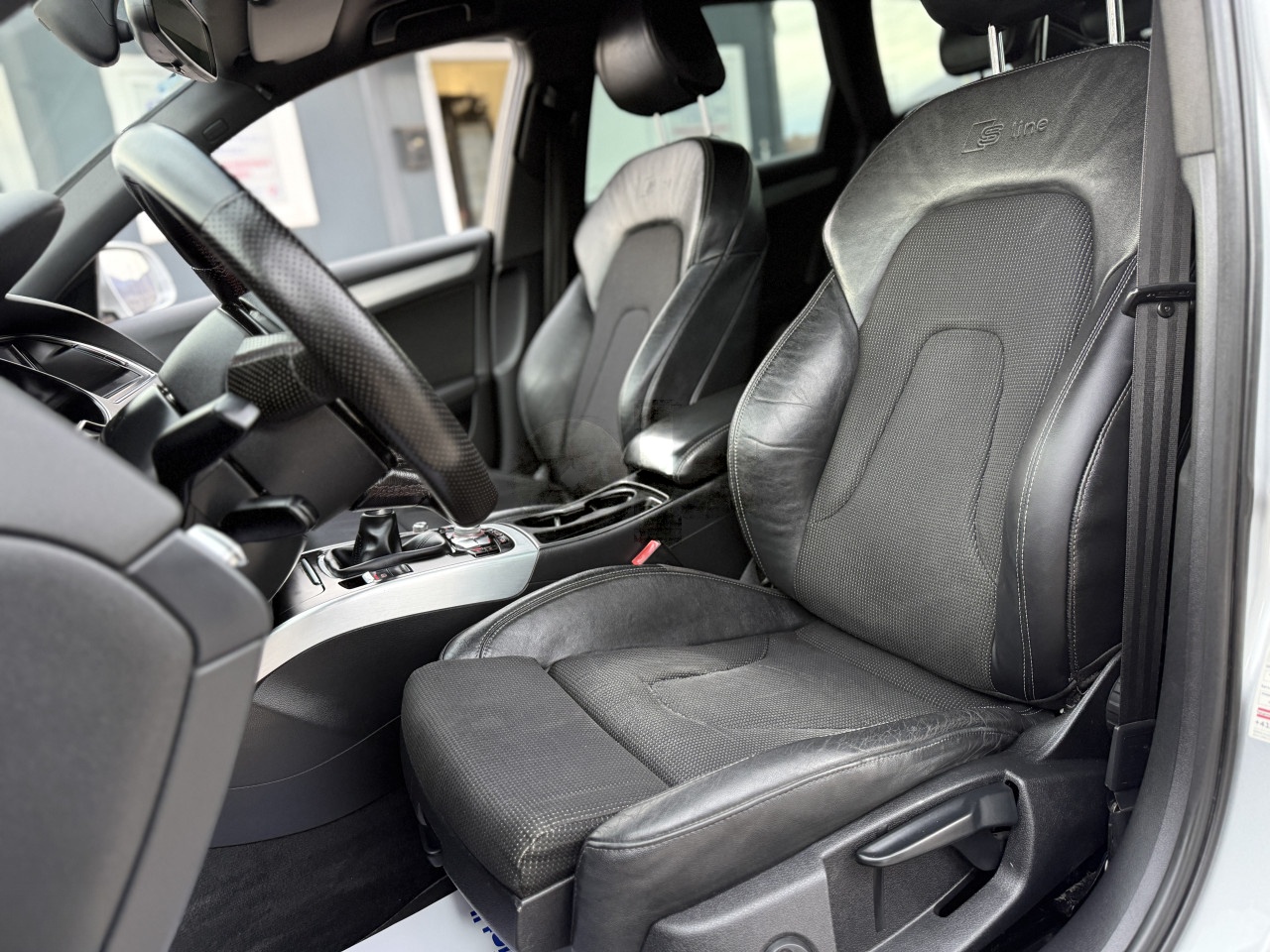 AUDI A4 2.0 TDI B8.5 S LINE