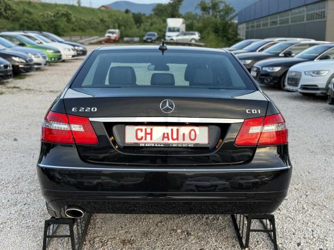 MERCEDES-BENZ E 220 AVANTGARDE AUTOMATIK