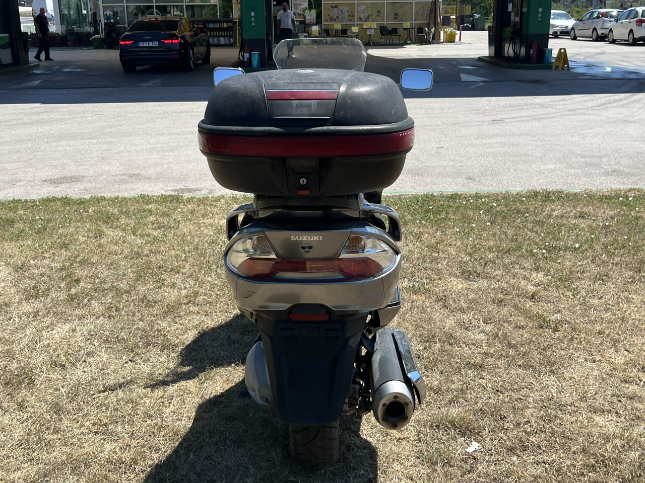 Suzuki Burgman 400