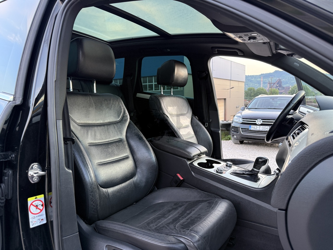 VW TOUAREG 3.0 TDI V6 FULL OPREMA PRVI VLASNIK