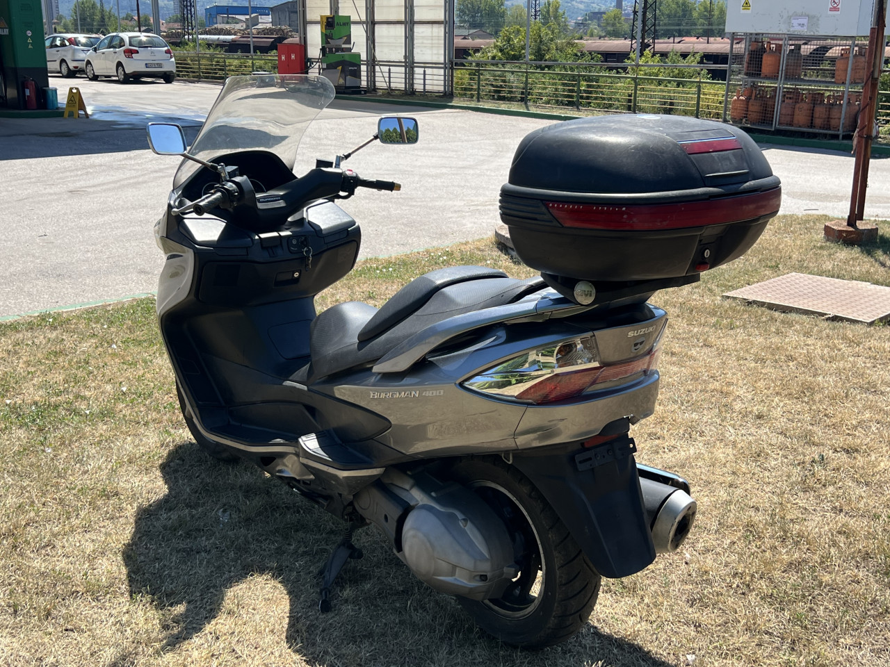 Suzuki Burgman 400