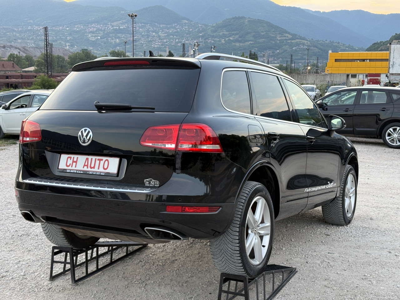 VW TOUAREG 3.0 TDI V6 FULL OPREMA PRVI VLASNIK