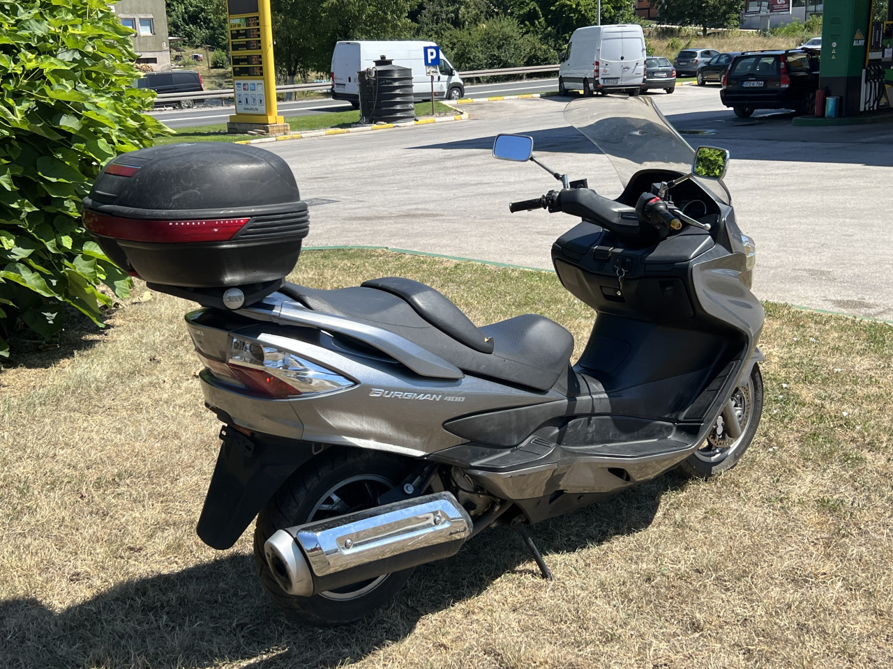 Suzuki Burgman 400