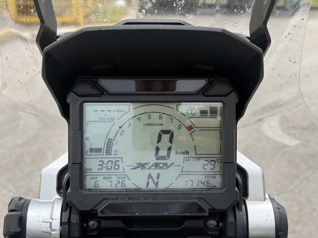 HONDA XADV X-ADV 750 UVOZ ŠVICARSKA