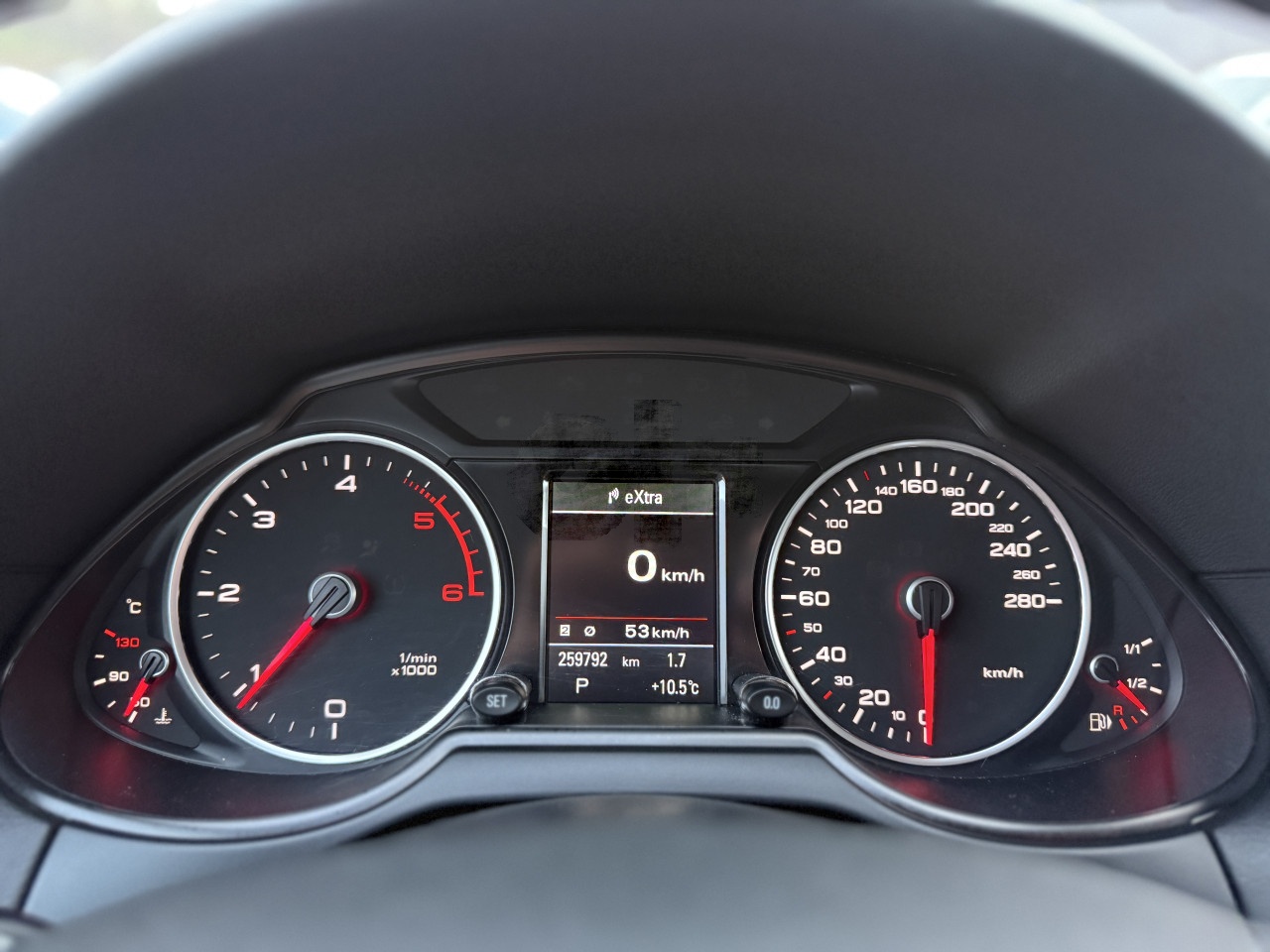 AUDI Q5 3.0 S LINE TDI QUATTRO AUTOMATIK