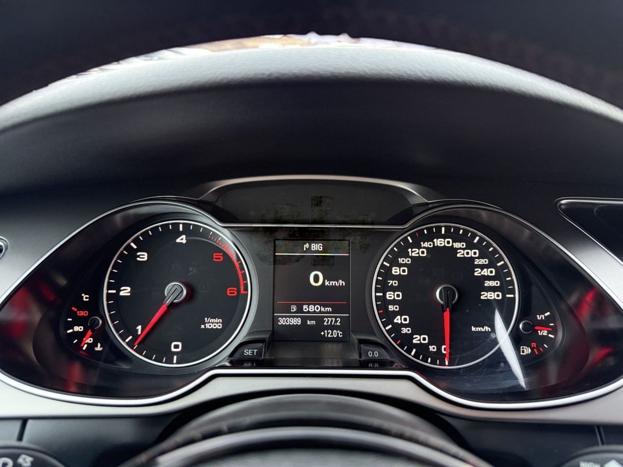 AUDI A4 2.0 TDI B8.5 S LINE