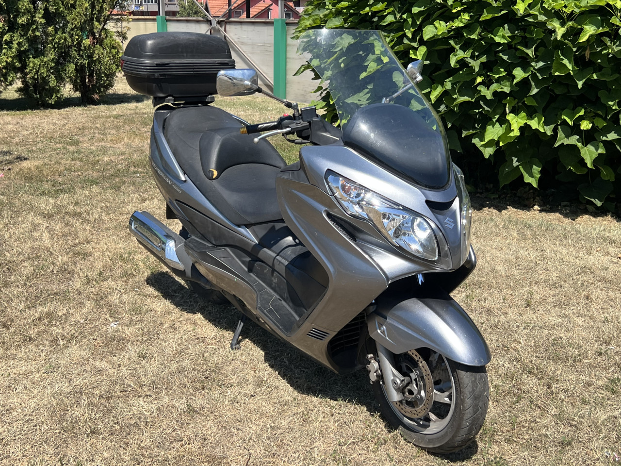 Suzuki Burgman 400